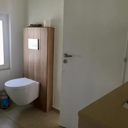 Amberyellowbnb 3* Shkodër