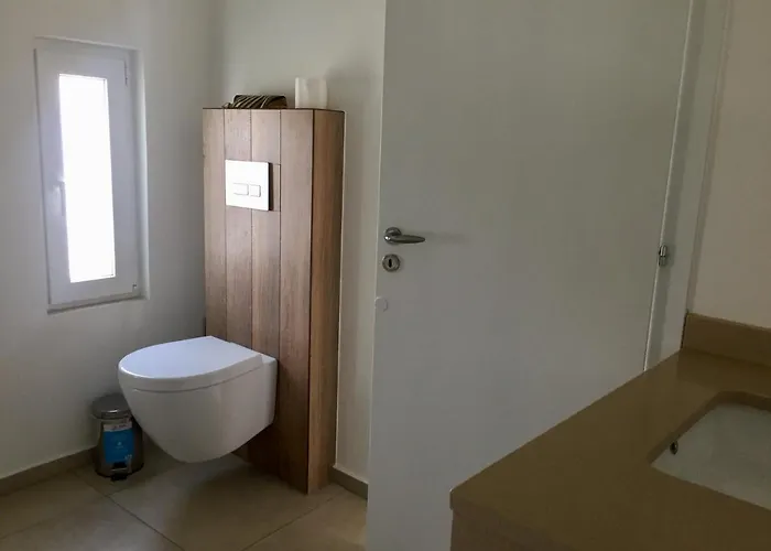 Amberyellowbnb 3* Shkodër