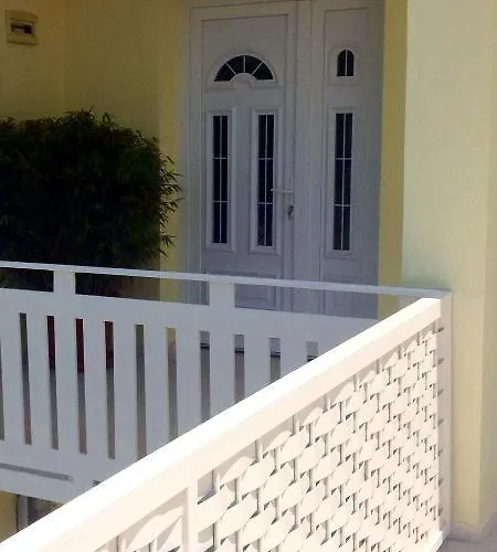 B&B Amberyellowbnb Shkodër